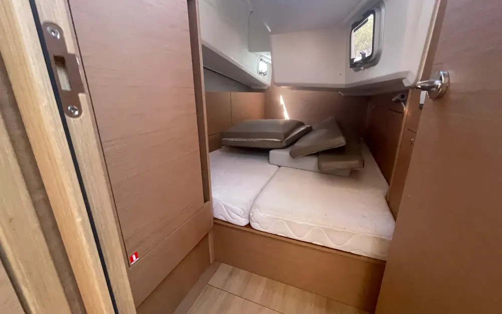 slider 32 Jeanneau Sun Odyssey 410