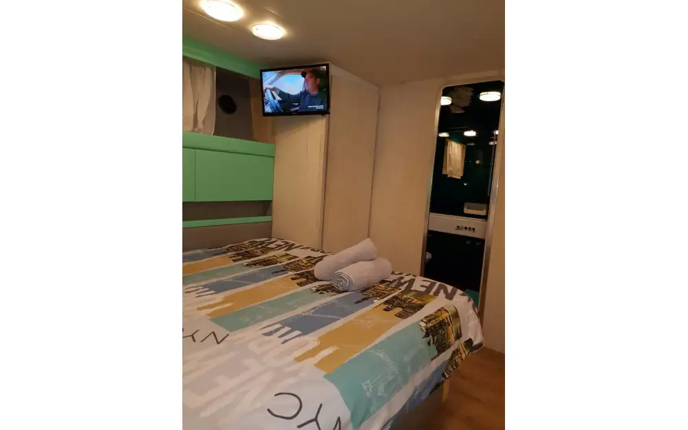 slider 21 Admiral  35