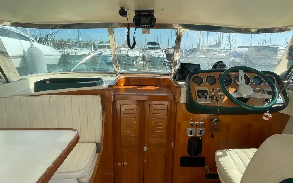 slider 12 Riva Bertram 25 Sport Fisherman