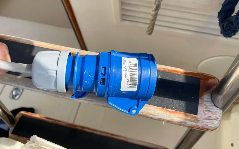 slider 23 Riva Bertram 25 Sport Fisherman