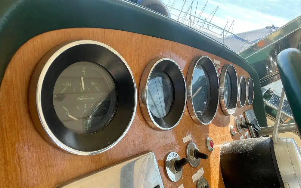 slider 2 Riva Bertram 25 Sport Fisherman