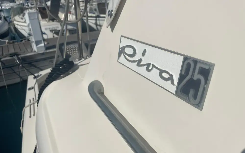 slider 8 Riva Bertram 25 Sport Fisherman