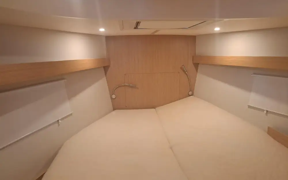slider 12 Bavaria C42