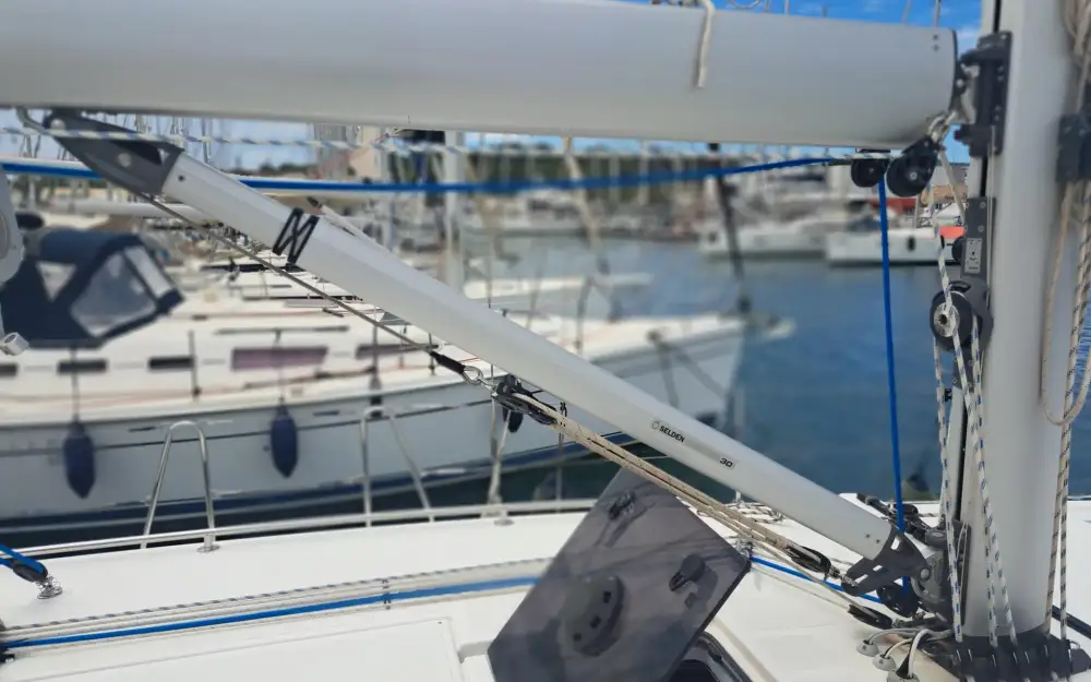 slider 5 Bavaria C42