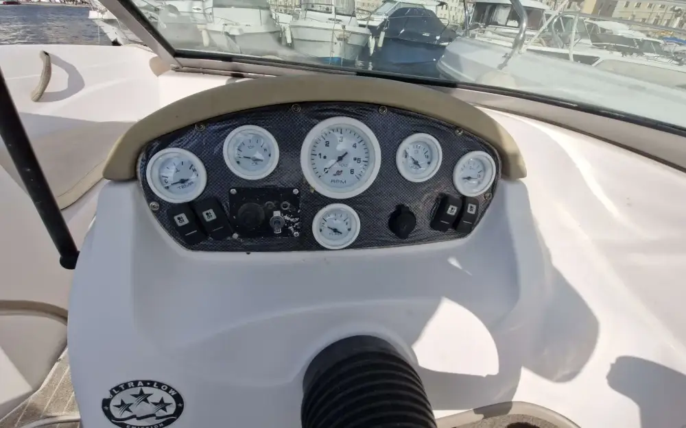 slider 4 Four Winns Horizon 180