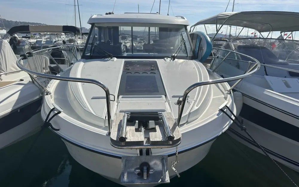 slider 14 Beneteau Antares 9 OB