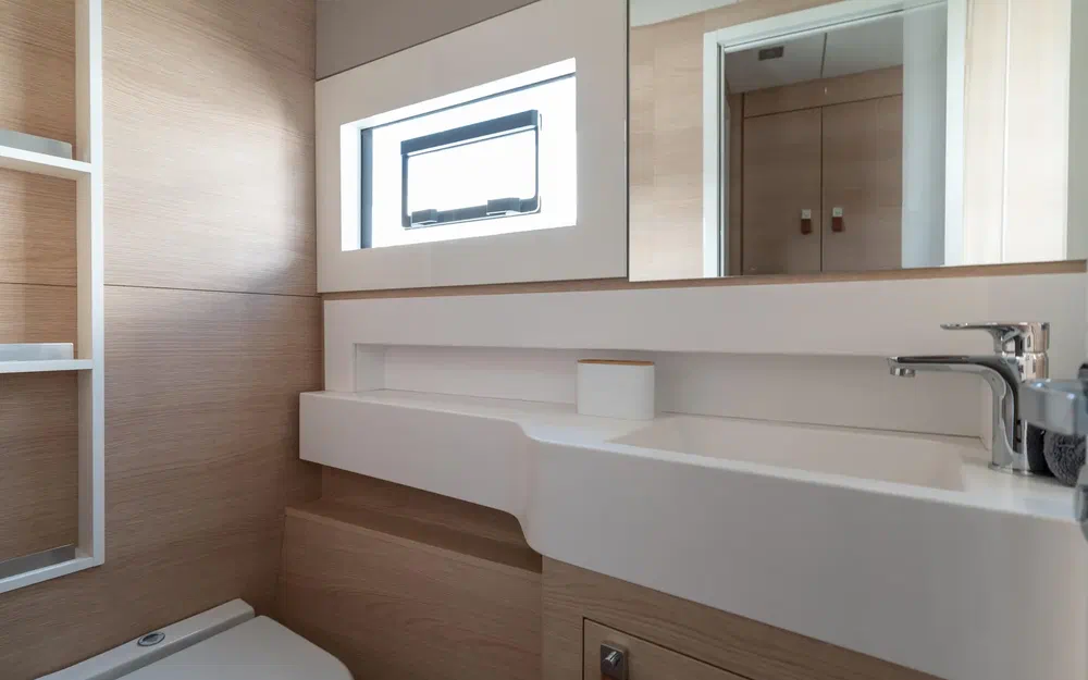 slider 13 Aventura Yacht Indigo Yacht 45