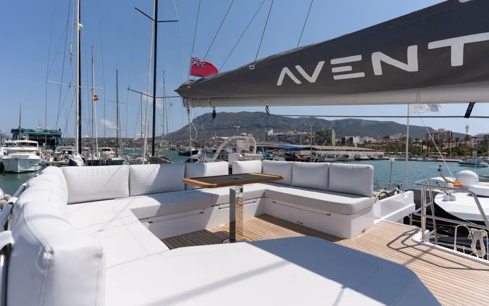 slider 19 Indigo Yacht  45