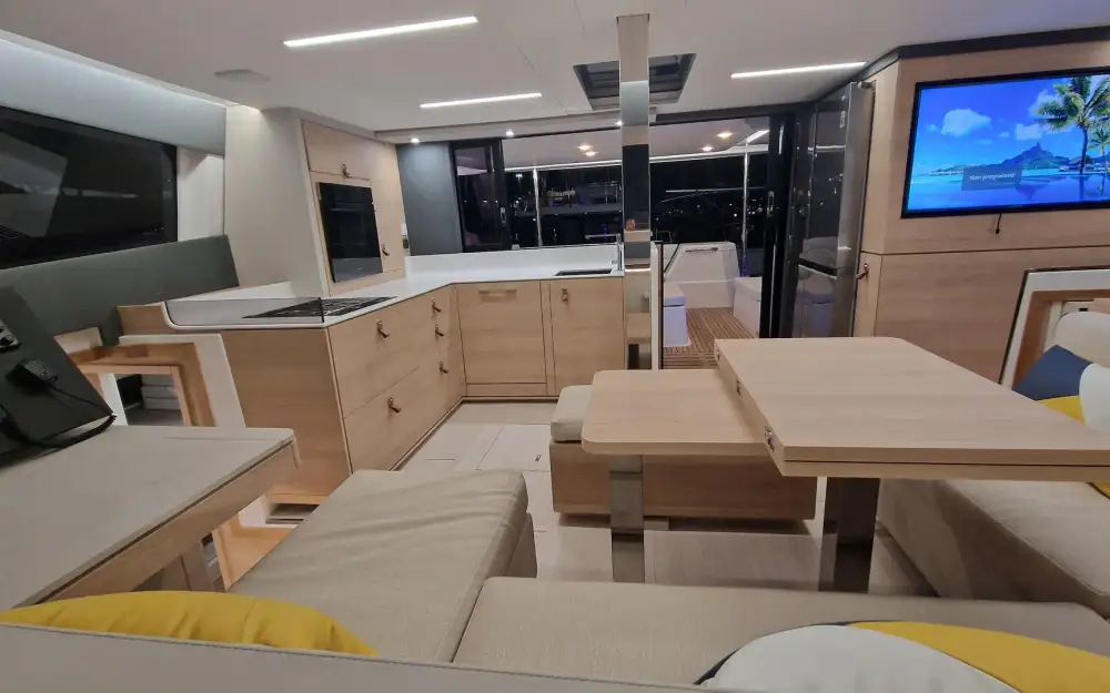 slider 4 Indigo Yacht  45