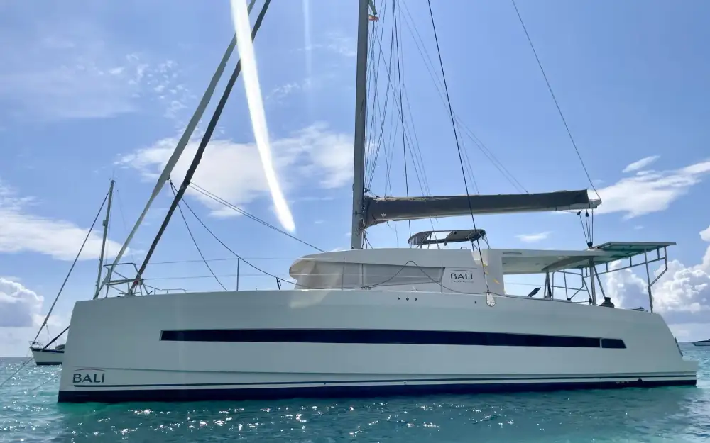 slider 0 Bali Catamarans Bali 4.5