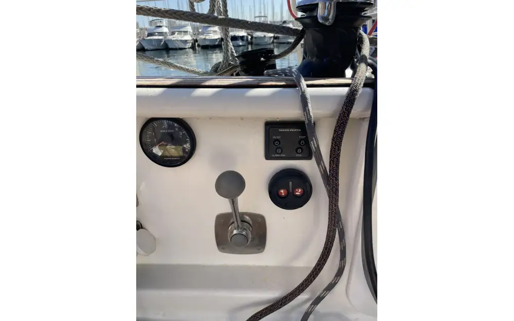 slider 24 Dufour  512 Grand Large