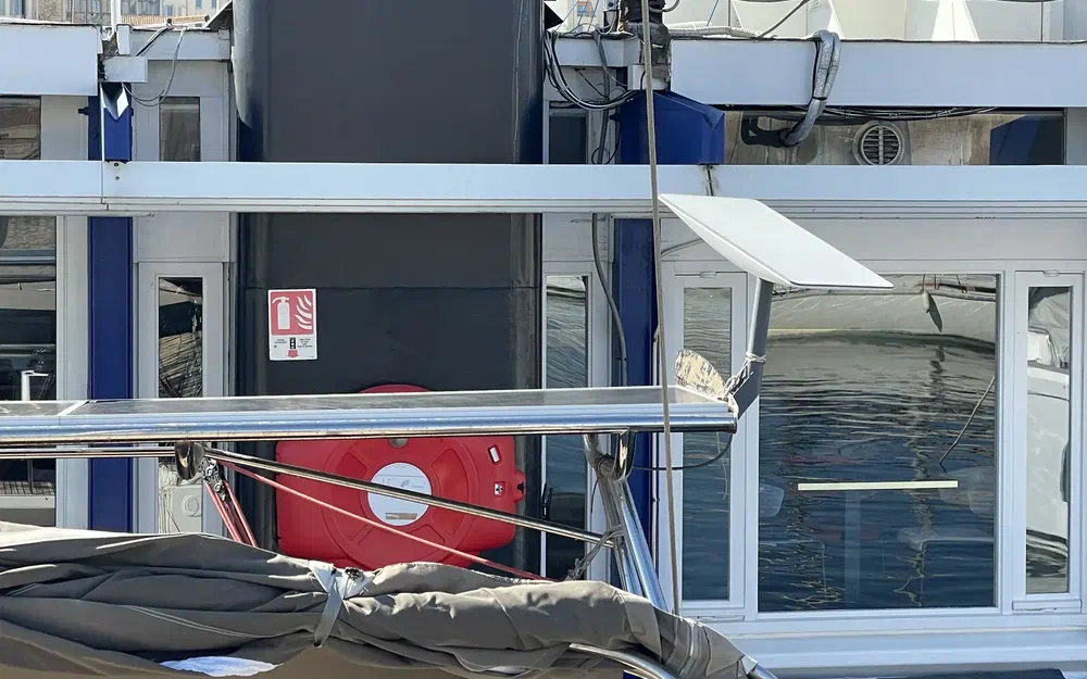 slider 28 Dufour 512