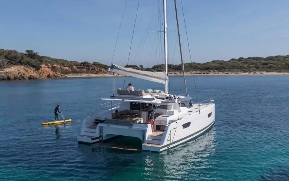 slider 1 Fountaine Pajot Saona 47