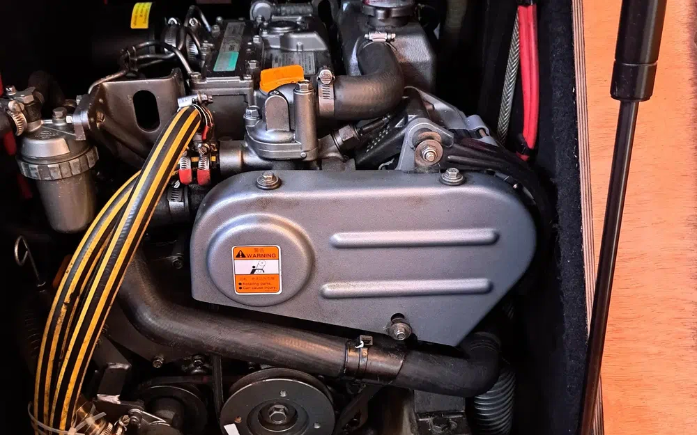 slider 10 Dufour 375