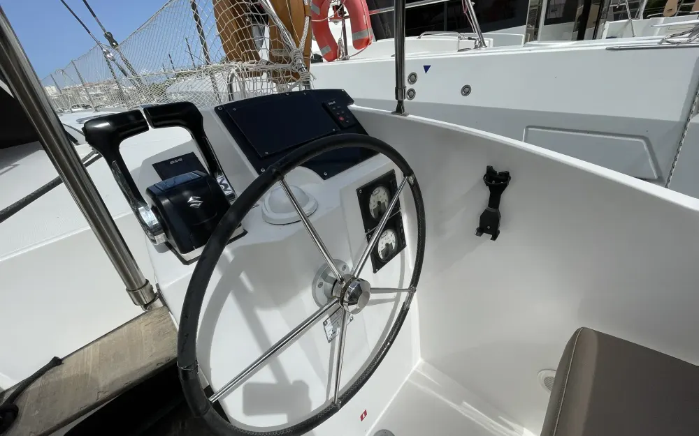 slider 29 Nautitech  40