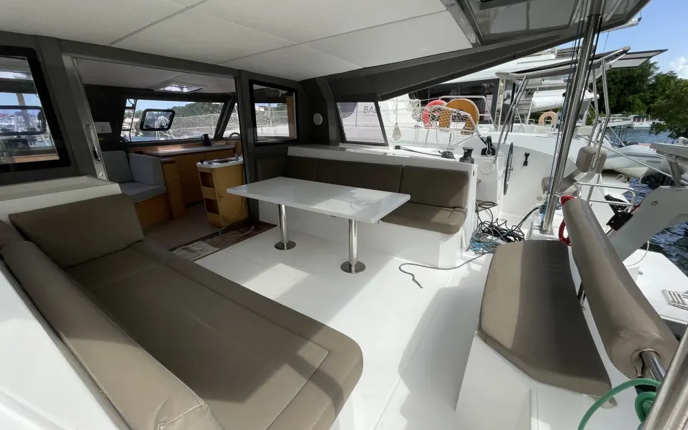 slider 32 Nautitech  40