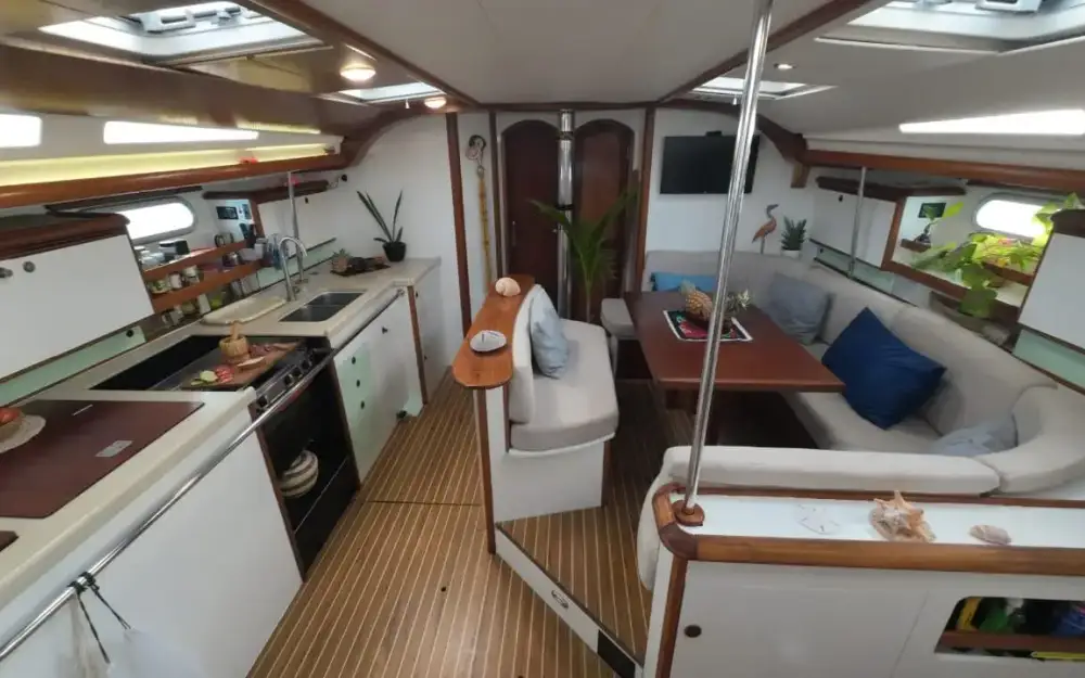 slider 10 Jeanneau Sun Odyssey 49