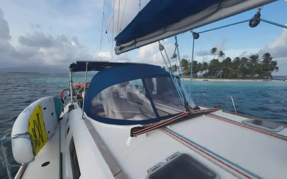 slider 11 Jeanneau Sun Odyssey 49
