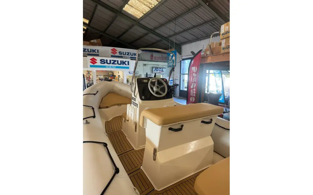 slider 1 Bombard Sunrider 650 Pvc