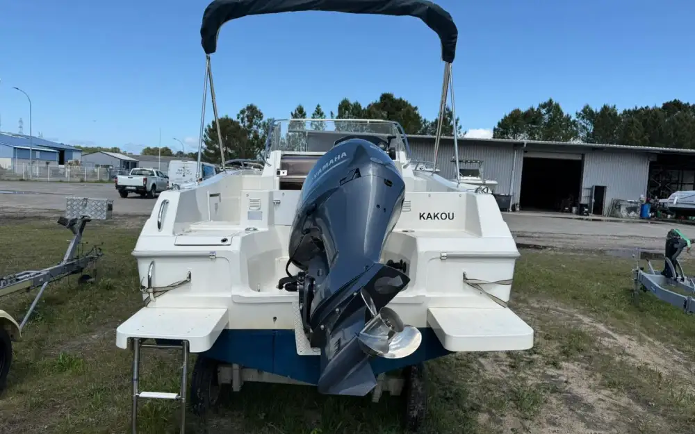slider 10 Pacific Craft  700 SC