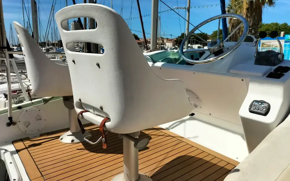 slider 10 Beneteau Antares 10.80