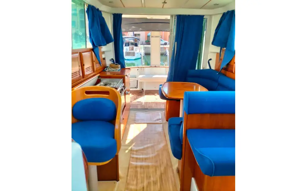 slider 1 Beneteau Antares 10.80