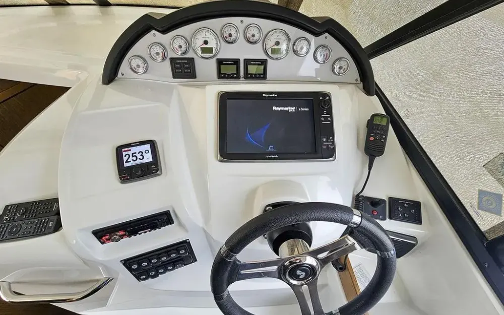 slider 22 Beneteau Antares 36