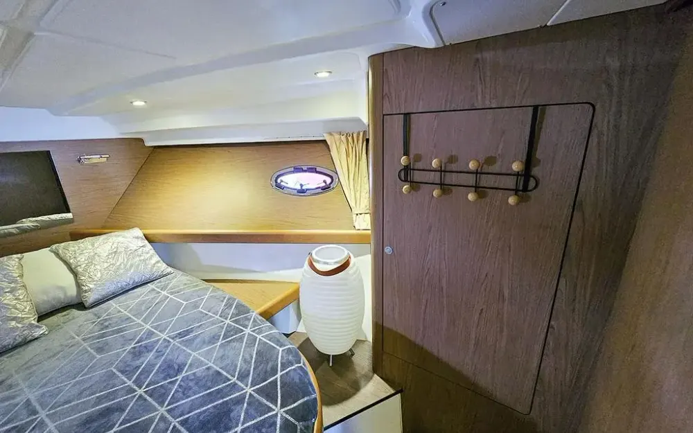 slider 25 Beneteau Antares 36