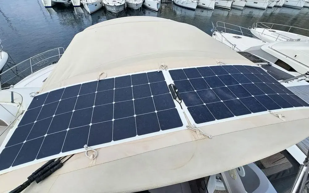 slider 33 Beneteau Antares 36