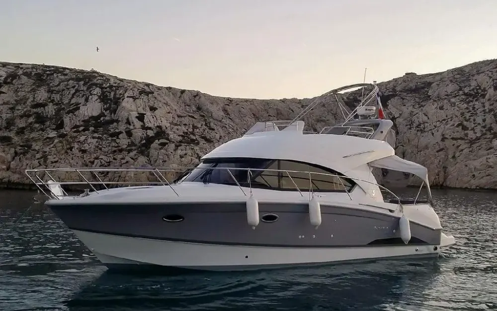 slider 4 Beneteau Antares 36