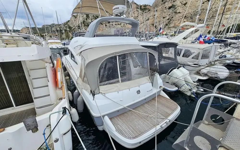 slider 7 Beneteau Antares 36