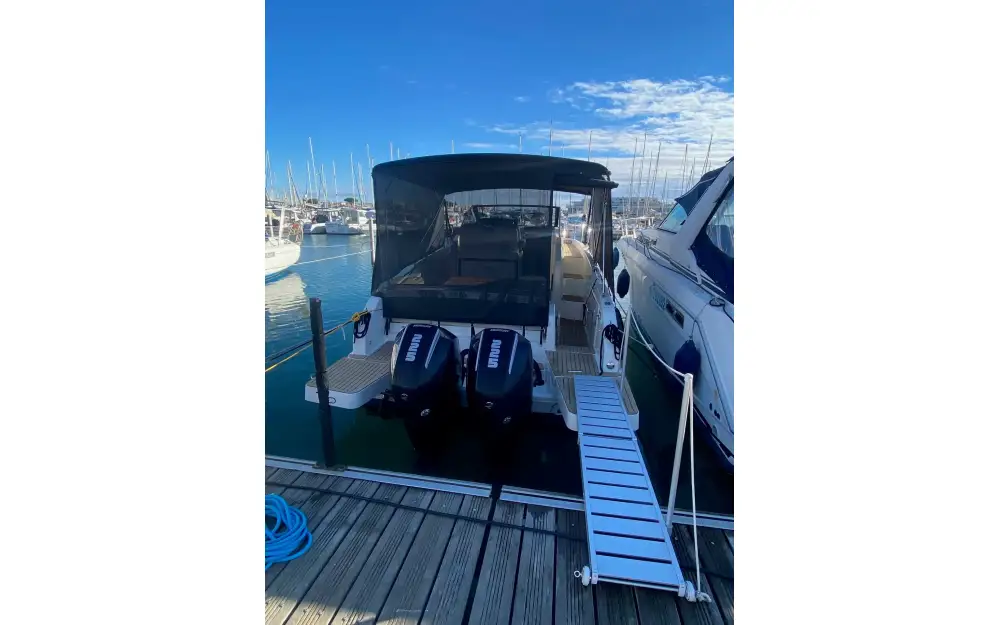 slider 2 Quicksilver Activ 875 Sundeck