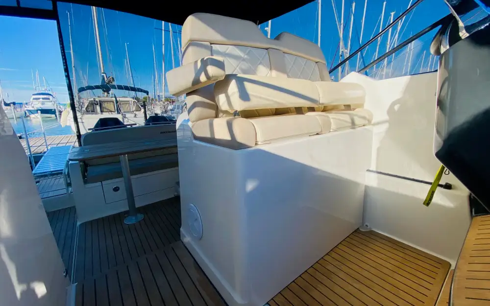 slider 24 Quicksilver Activ 875 Sundeck