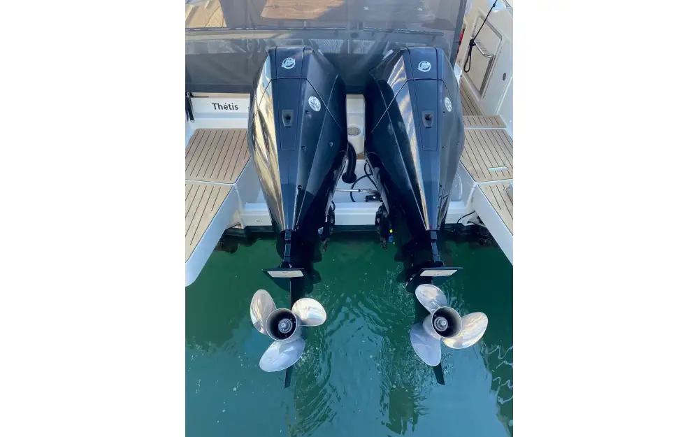 slider 16 Quicksilver Activ 875 Sundeck