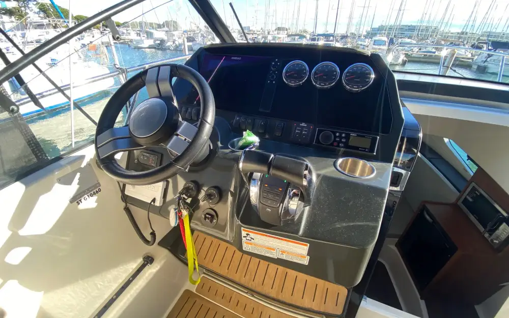 slider 5 Quicksilver Activ 875 Sundeck