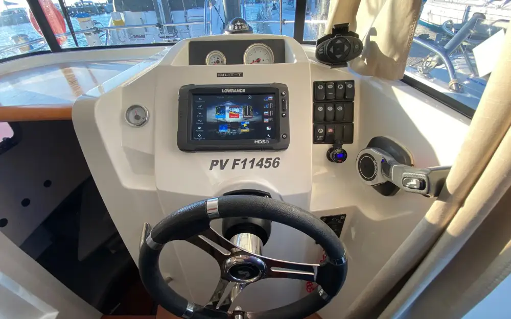 slider 13 Beneteau Barracuda 7