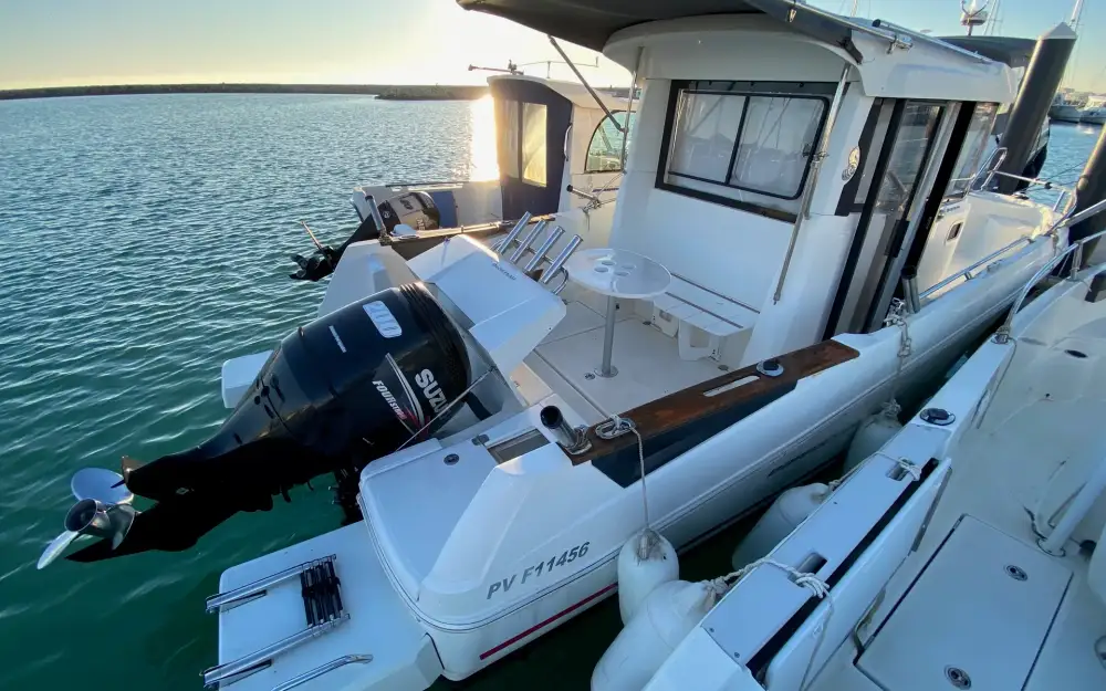 slider 2 Beneteau Barracuda 7