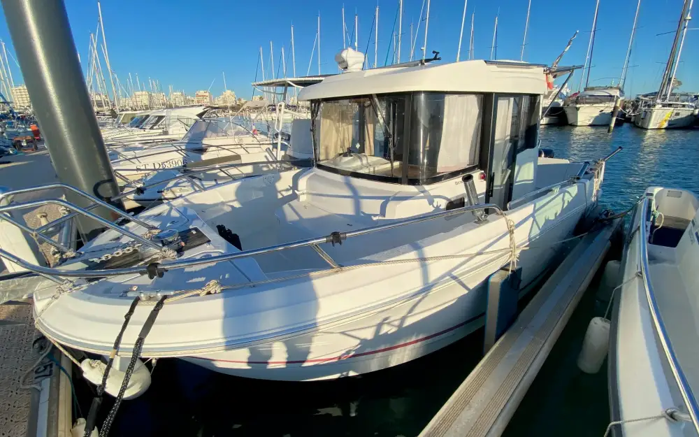 slider 1 Beneteau Barracuda 7