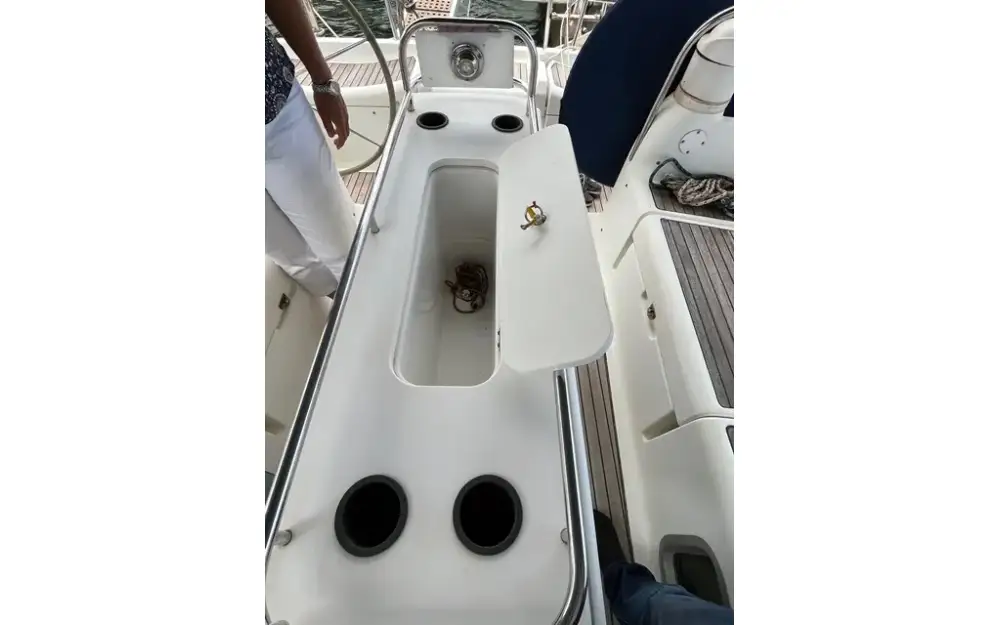 slider 11 Jeanneau Sun Odyssey 43