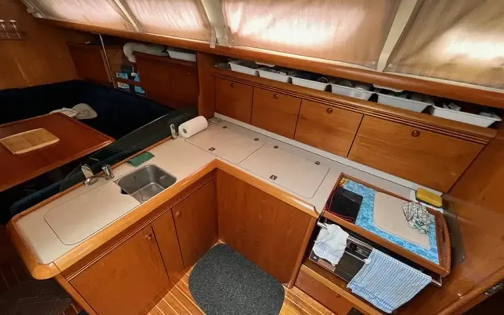 slider 14 Jeanneau Sun Odyssey 43