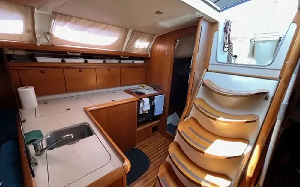 slider 16 Jeanneau Sun Odyssey 43
