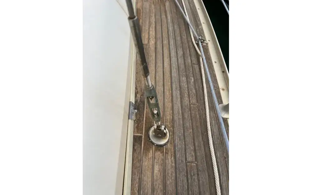 slider 6 Jeanneau Sun Odyssey 43
