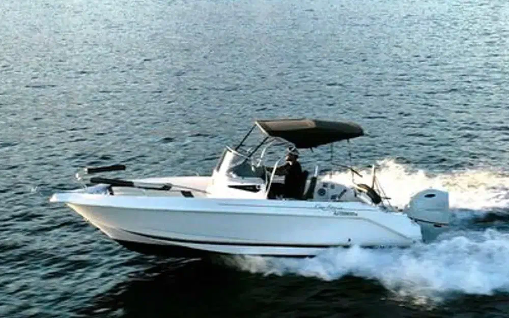 slider 1 B2 Marine Cap Ferret 702