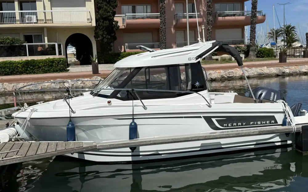 slider 0 Jeanneau Merry Fisher 605