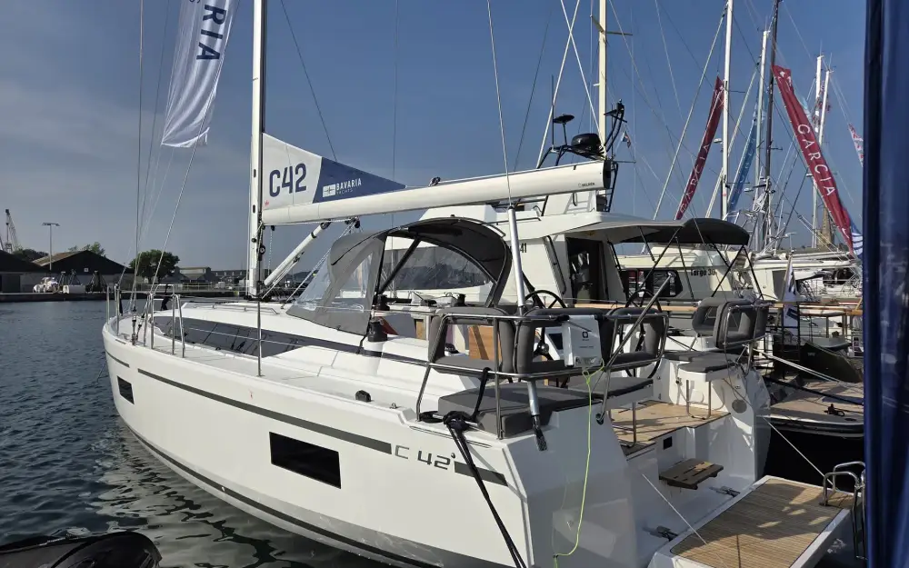 slider 0 Bavaria C42