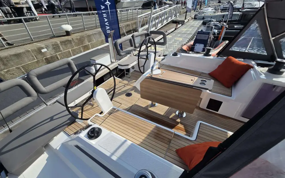 slider 3 Bavaria C42