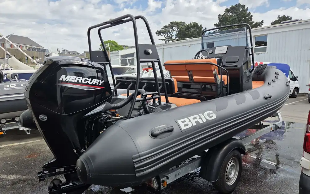 slider 0 Brig Navigator 570