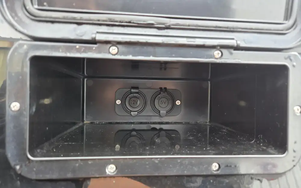 slider 13 Brig Navigator 570