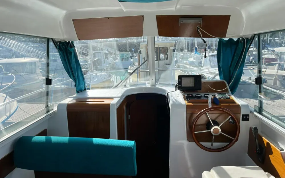 slider 15 Beneteau Antares 760
