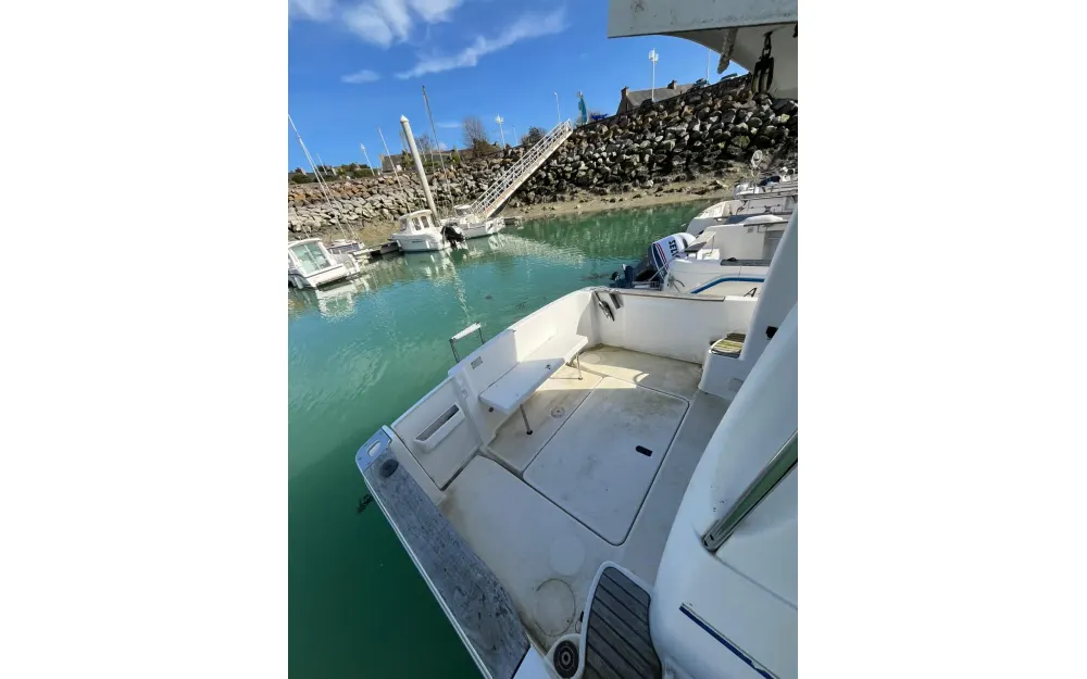 slider 18 Beneteau Antares 760